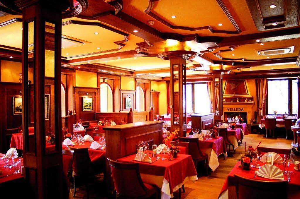 Hotel Restaurant Le Velleda Grandfontaine  Esterno foto